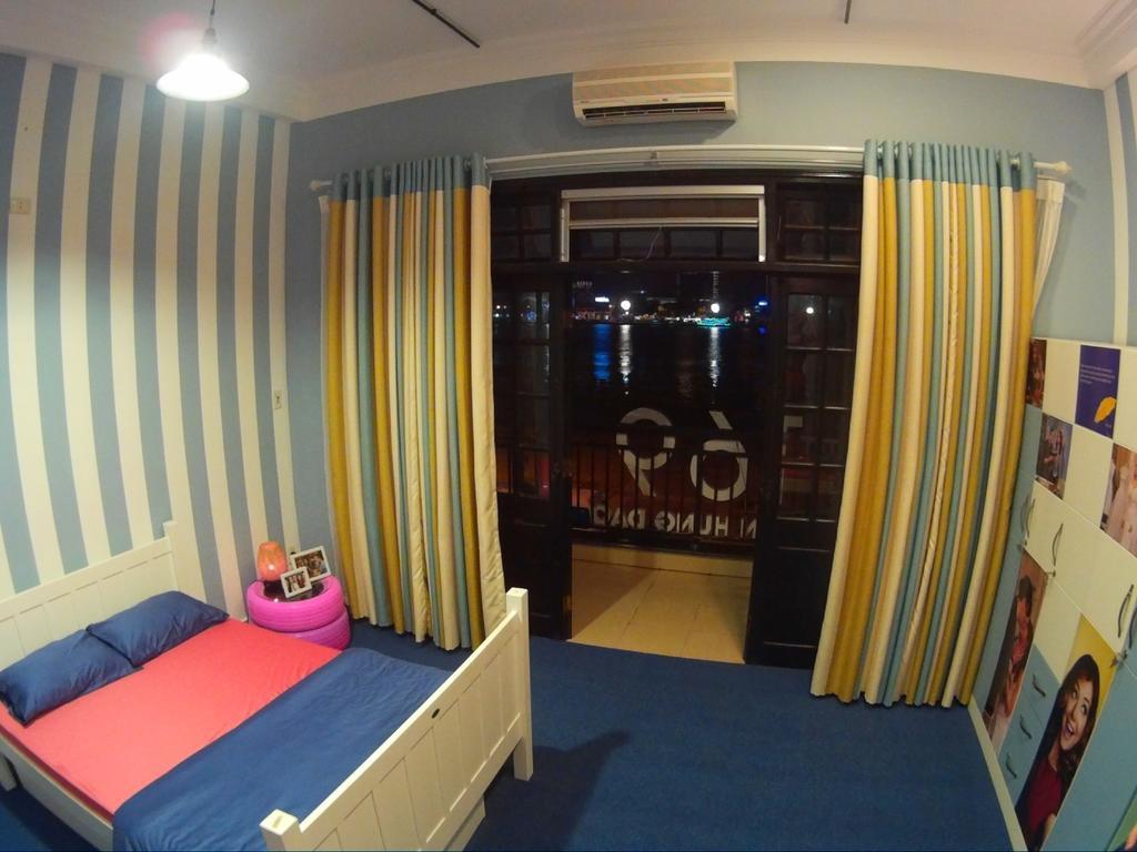 Barney'S Danang Backpackers Hostel Exterior photo