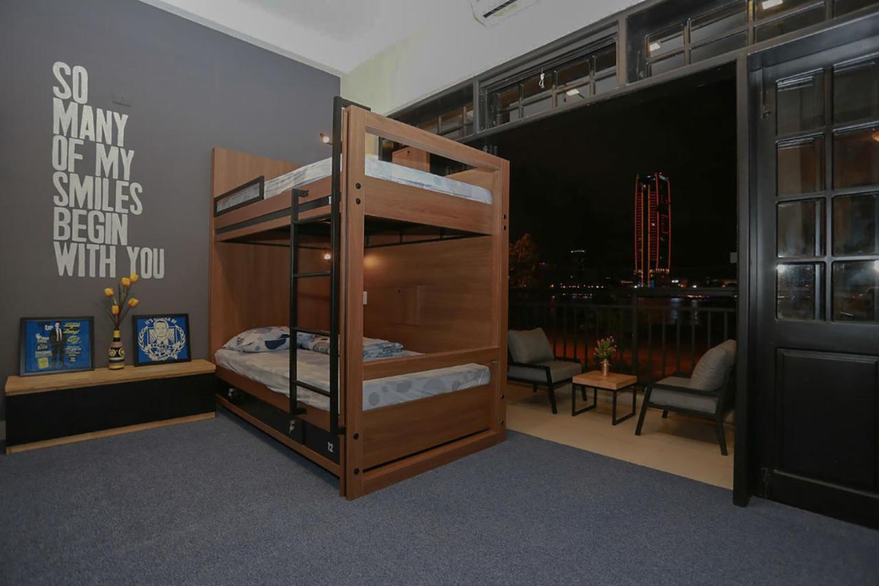 Barney'S Danang Backpackers Hostel Exterior photo